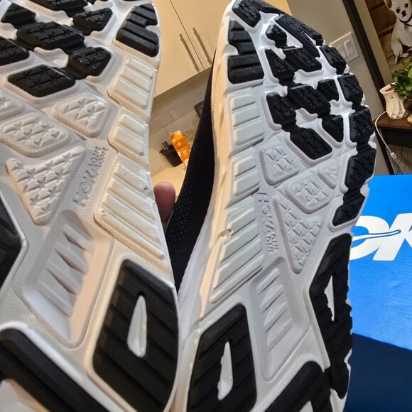 Hoka Arahi 7 7 D Wide Width Shoes Womens Black White Daily Road Race Running NEW - Picture 7 of 13